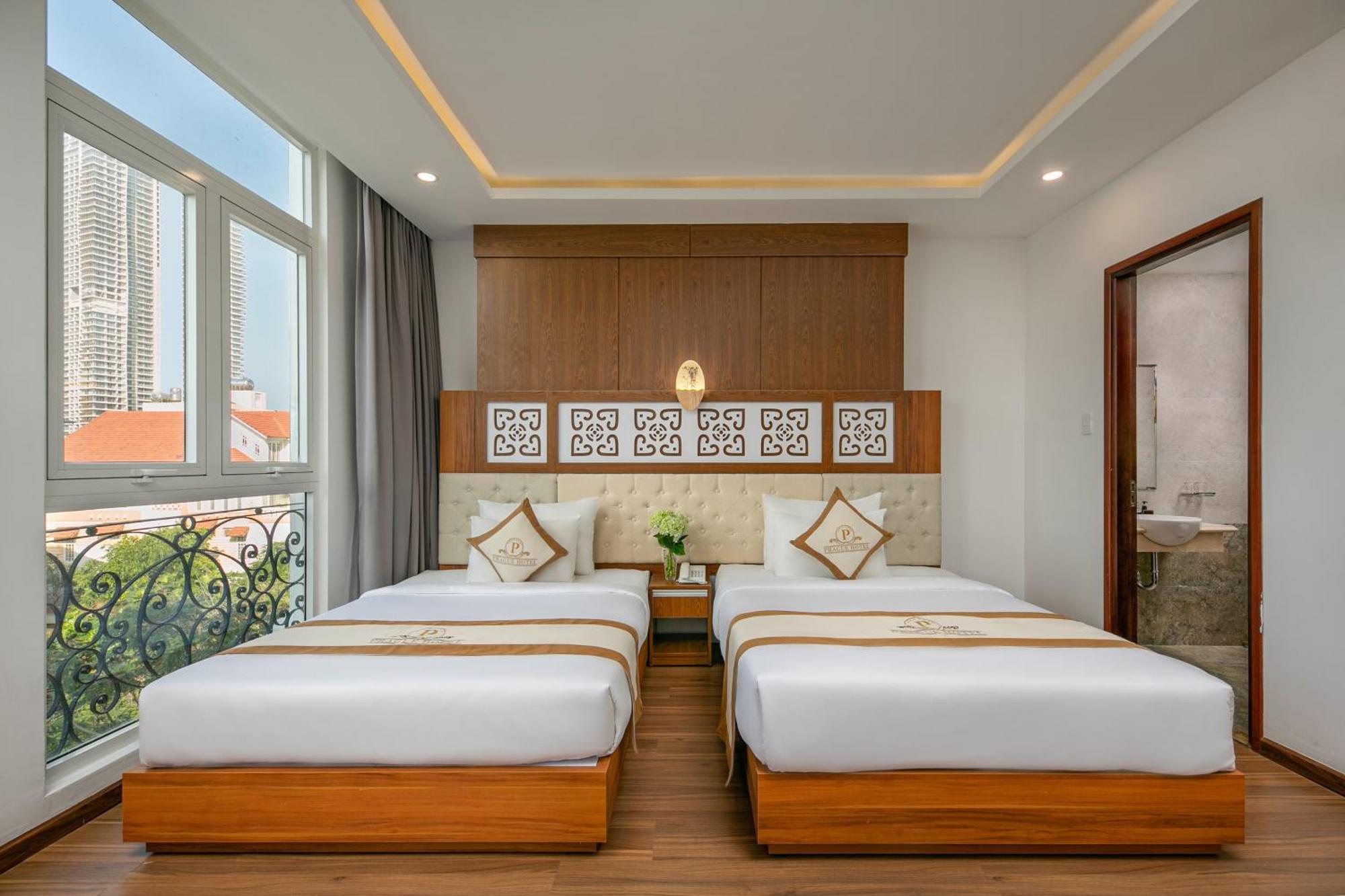 Prague Hotel 4*