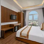 Prague Da Nang Beach Hotel